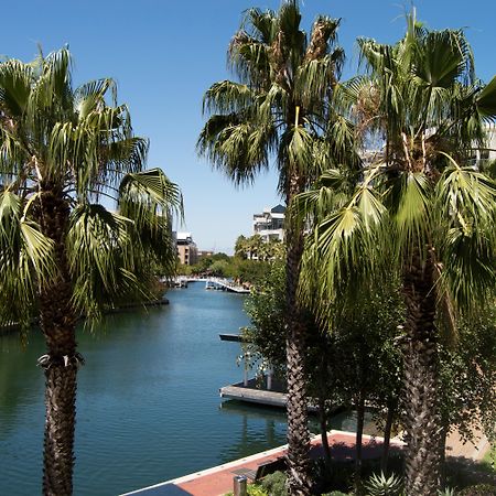 Waterfront Village Cape Town Bagian luar foto