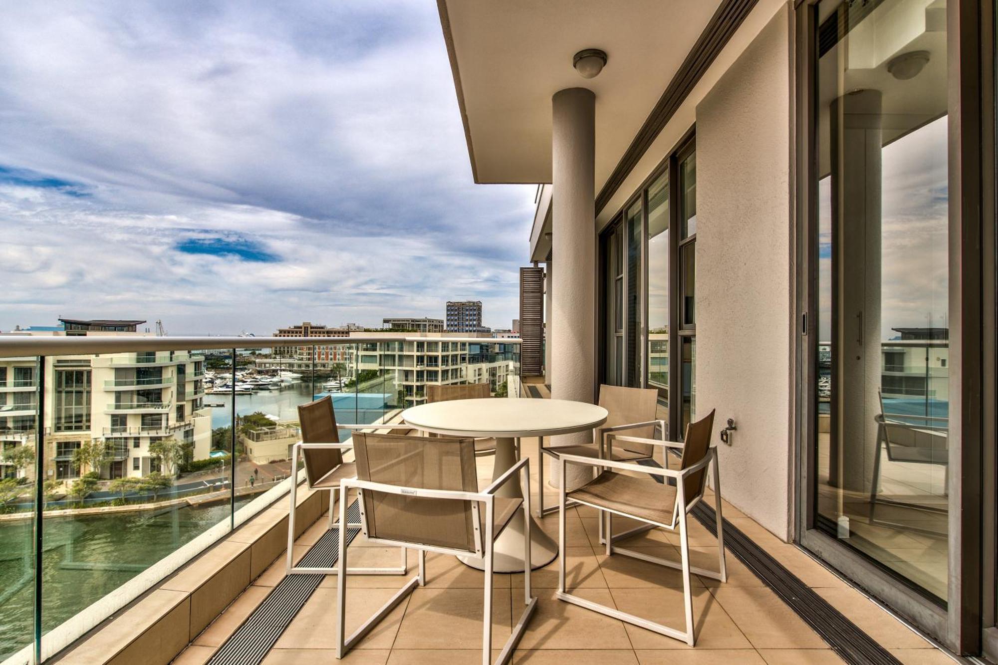 Waterfront Village Cape Town Bagian luar foto