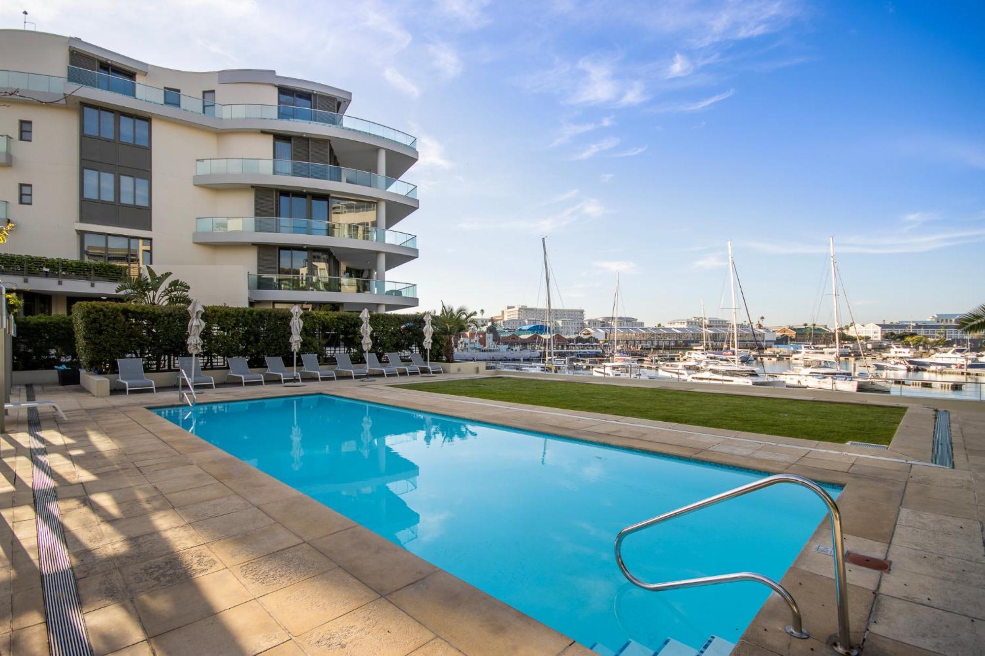 Waterfront Village Cape Town Bagian luar foto